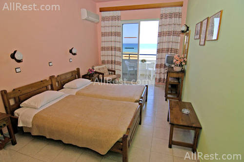 Nirvana Beach Hotel 13